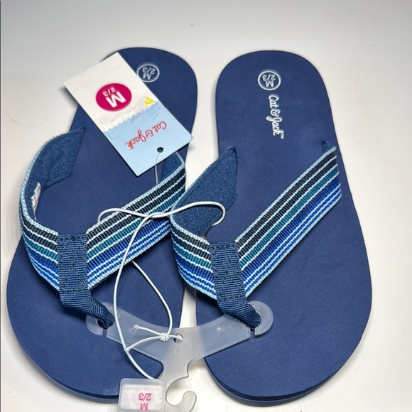 Cat & Jack Girls Blue Flip Flops – Size M (2/3) - Picture 2 of 5